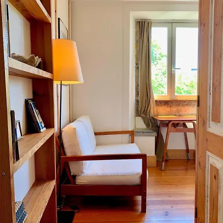 Cozy In The Center - Practical & Comfortable *