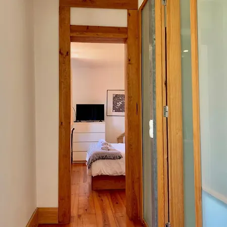 Cozy In The Center - Practical & Comfortable Lissabon