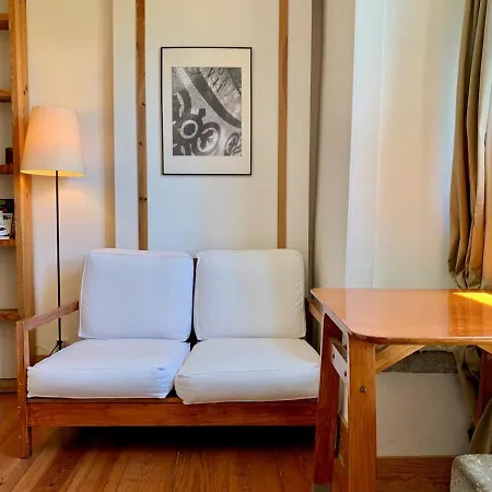 Cozy In The Center - Practical & Comfortable Lissabon